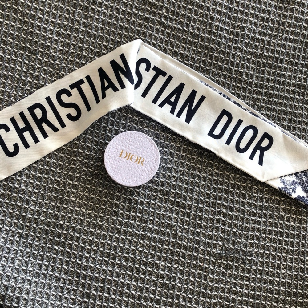 Dior Monochrome Silk Twilly - Picture 2 of 4